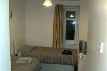 Highlander B&B อินเวอร์เนส ภายนอก รูปภาพ