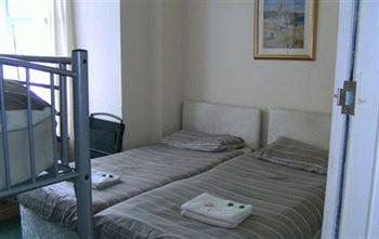 Highlander B&B อินเวอร์เนส ภายนอก รูปภาพ